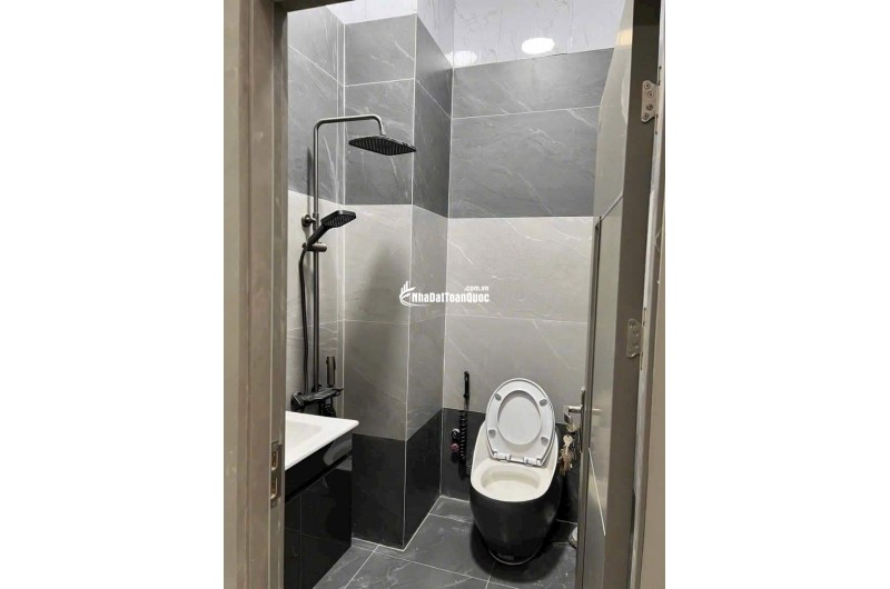 Tôi cho thuê nhà mới, hai cửa đi,vỉa hè, 112m2- 5T, Chùa Láng_46 Tr